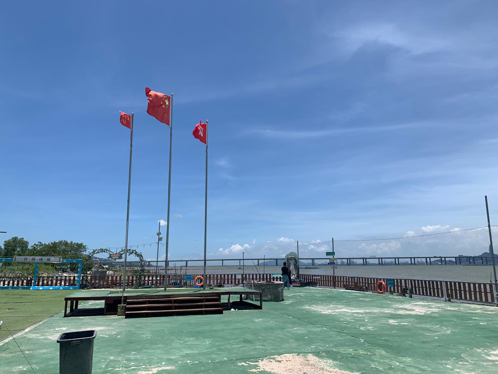 本頁圖片/檔案 - 流浮山 海旁